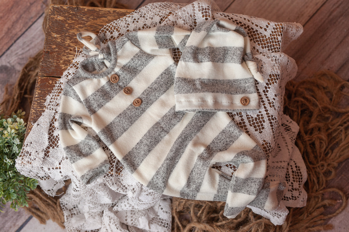Leandro - Newborn Striped Footed Sleeper and Sleepy Cap