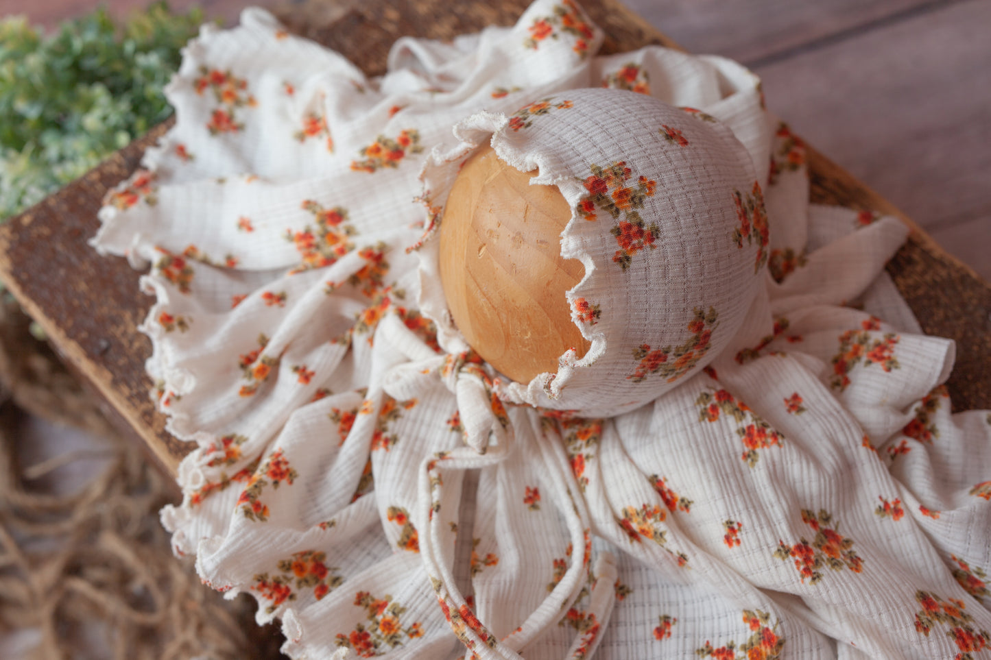 Julianna - Curly wrap and bonnet set
