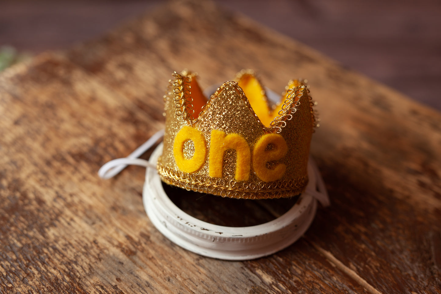 Sitter Golden Birthday Crown