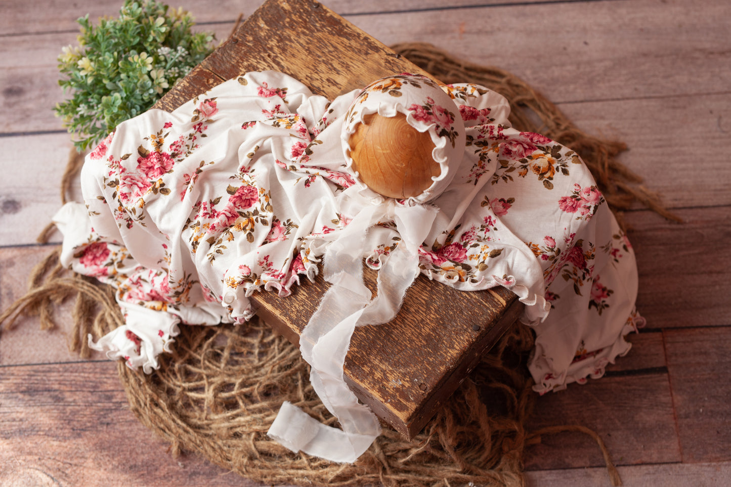 Evie- Curly wrap and bonnet set