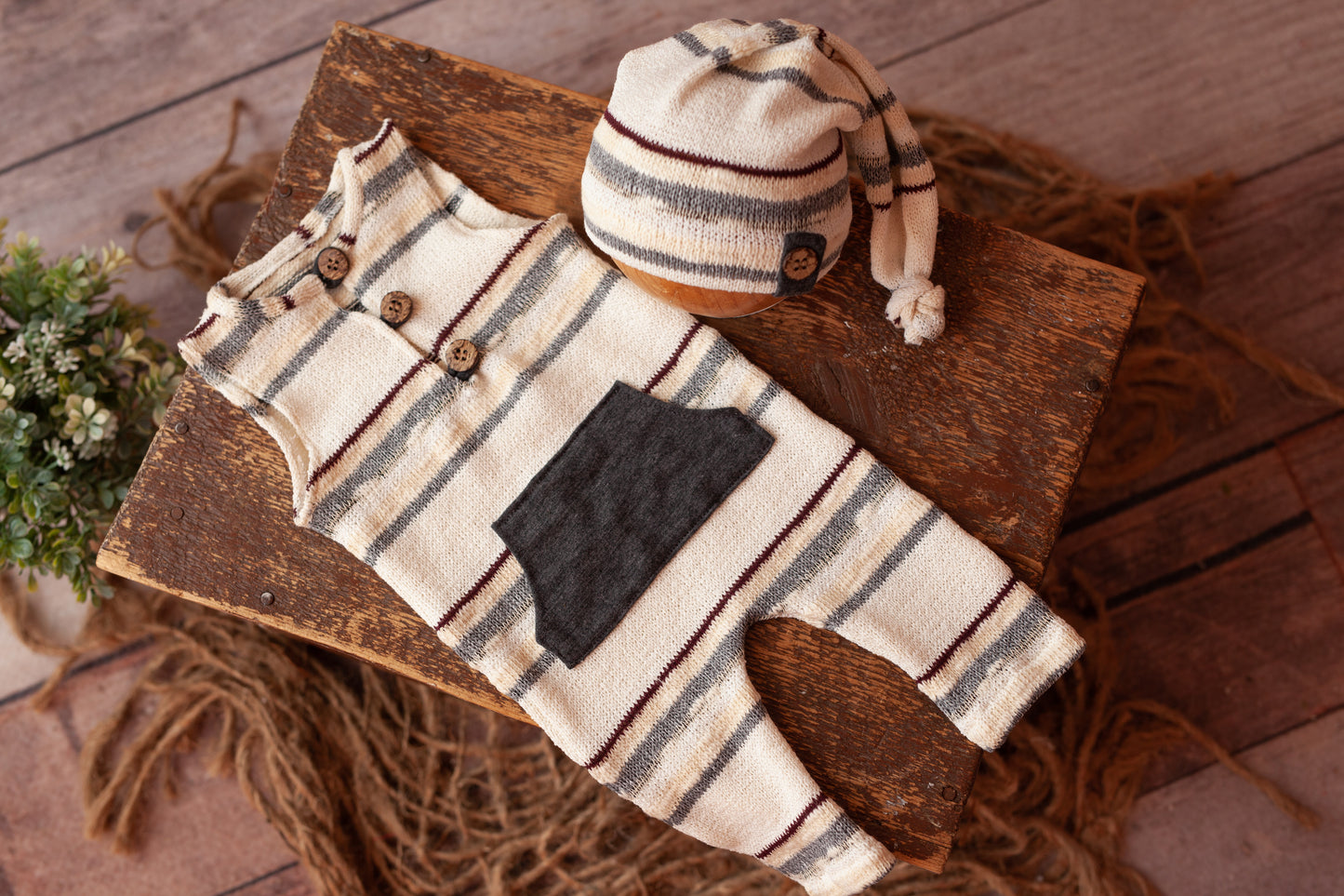 Denny- 2 piece set (Newborn & Sitter Options)