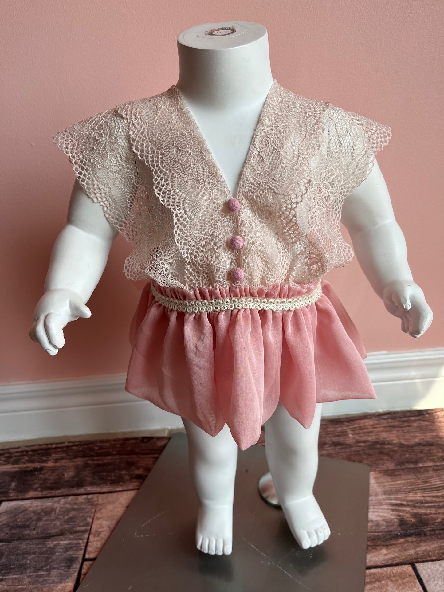 Sabrina - sitter 2 piece romper + 2 tiebacks