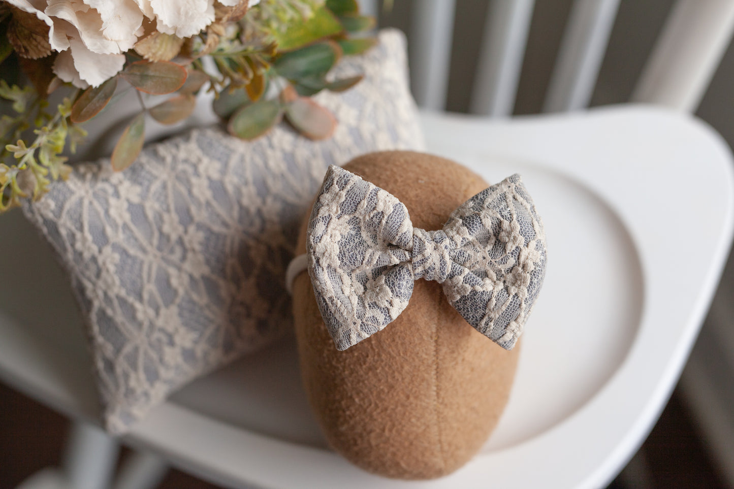 Creamy Lace on Grey