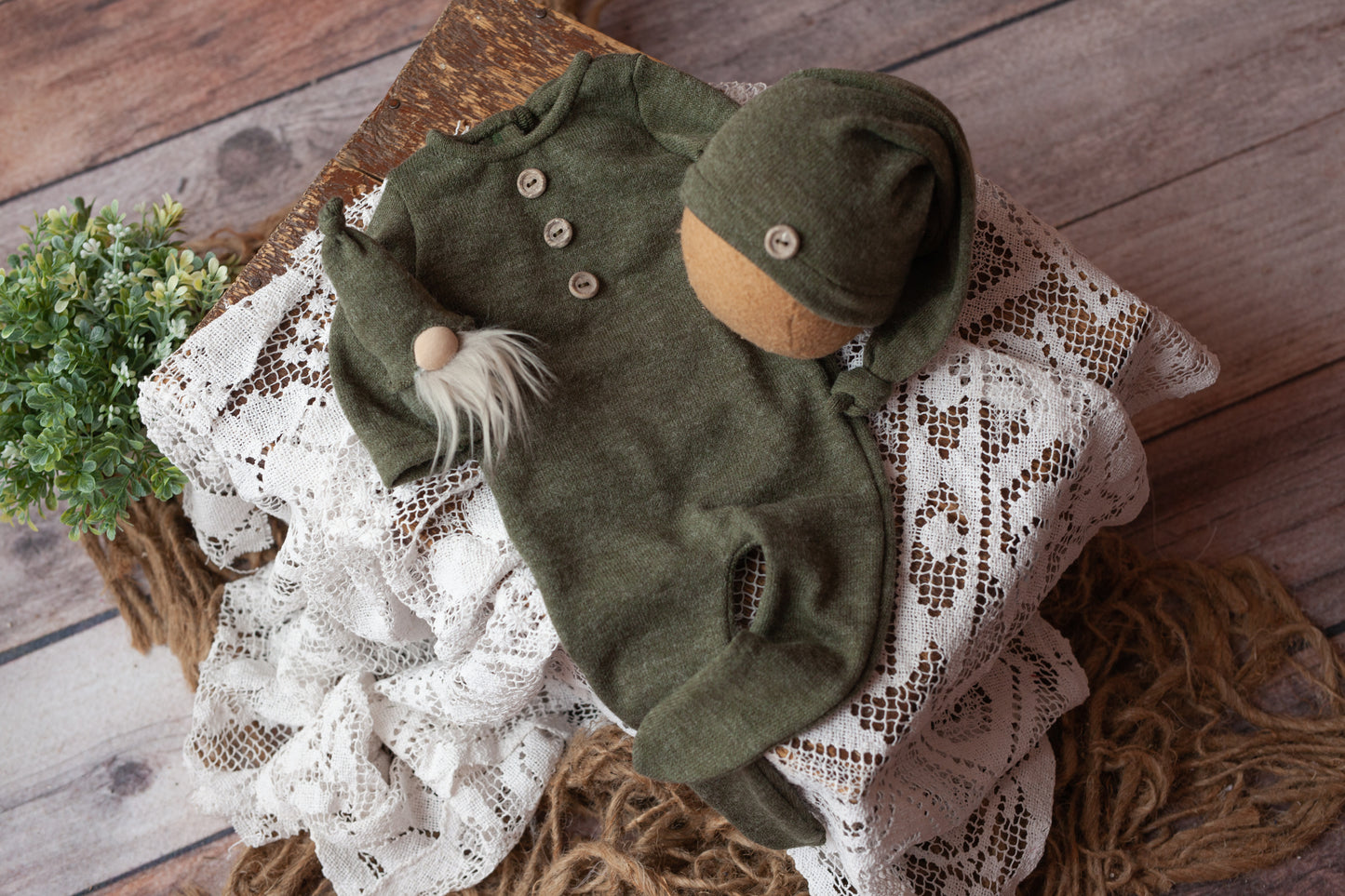Gilbert - Gnome 3 piece set