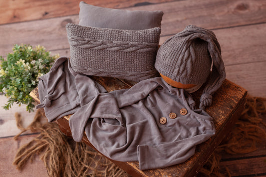 Logan - Grey and Cable Knit
