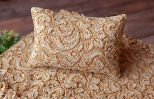 Tiny Bedspread Set in Antique Gold